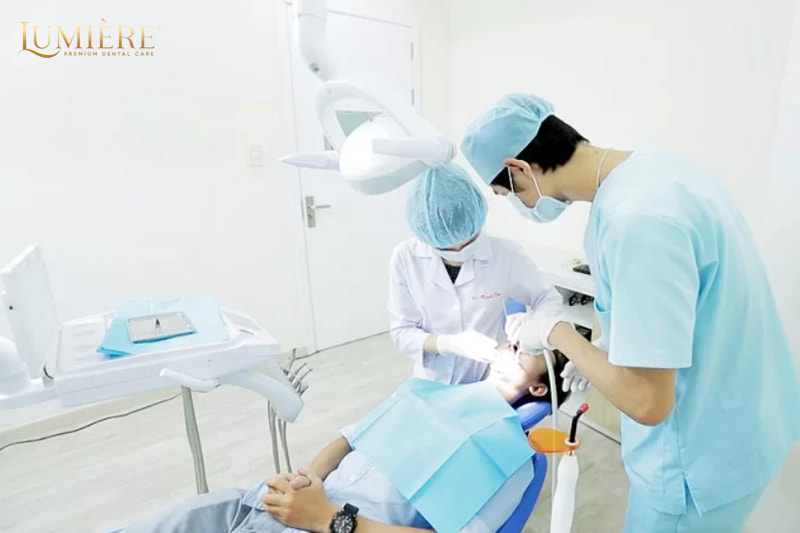 Nhổ răng số 6 có nguy hiểm không? Lời khuyên từ bác sĩ nha khoa 3 Một số lời khuyên từ bác sĩ nha khoa sau khi nhổ răng