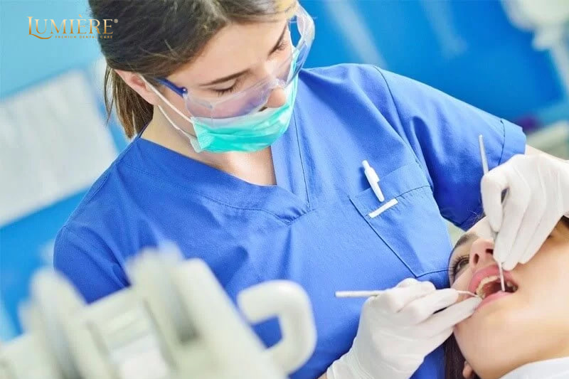 Tác hại của việc không nhổ răng sâu: Nhiễm trùng, thậm chí mất mạng 3 Tác hại của việc không nhổ răng sâu