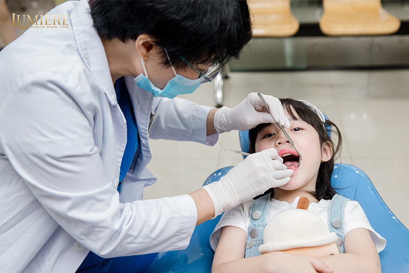 Trẻ bị viêm tủy răng sữa: Dấu hiệu, nguyên nhân và cách điều trị 2 Nguyên nhân gây viêm tủy răng sữa